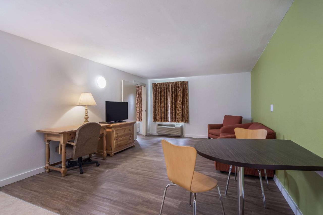 Hotel Oriskany Экстерьер фото
